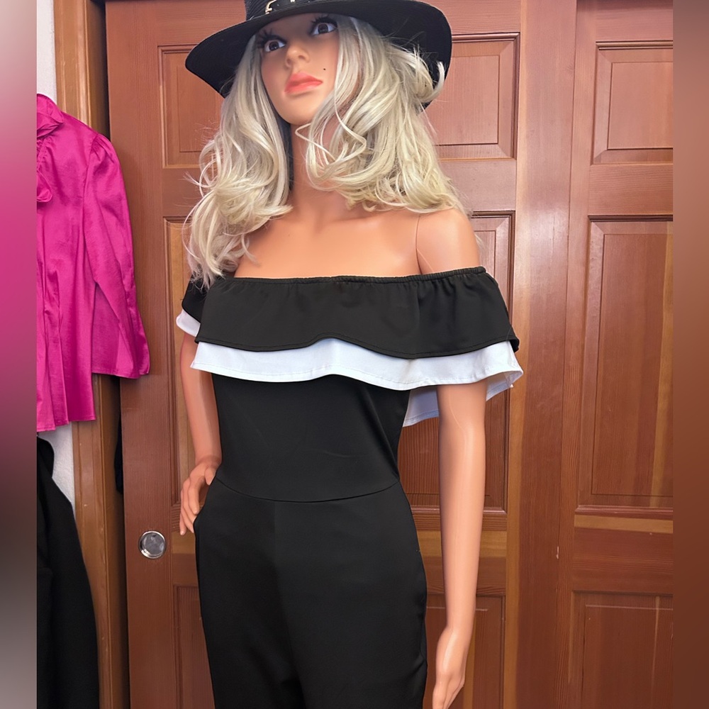 Off Shoulder Slim Fit Short Sleeve Ruffle
Jumpsuit - Picture 8 of 15
